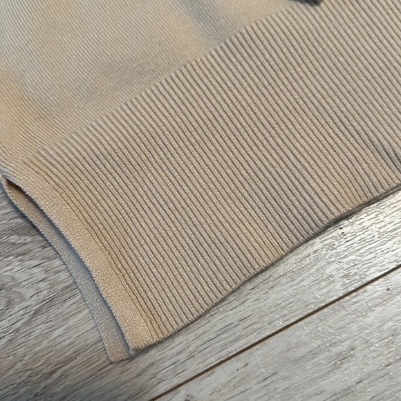 Abercrombie & Fitch quarter zip sweater - Picture 2 of 5